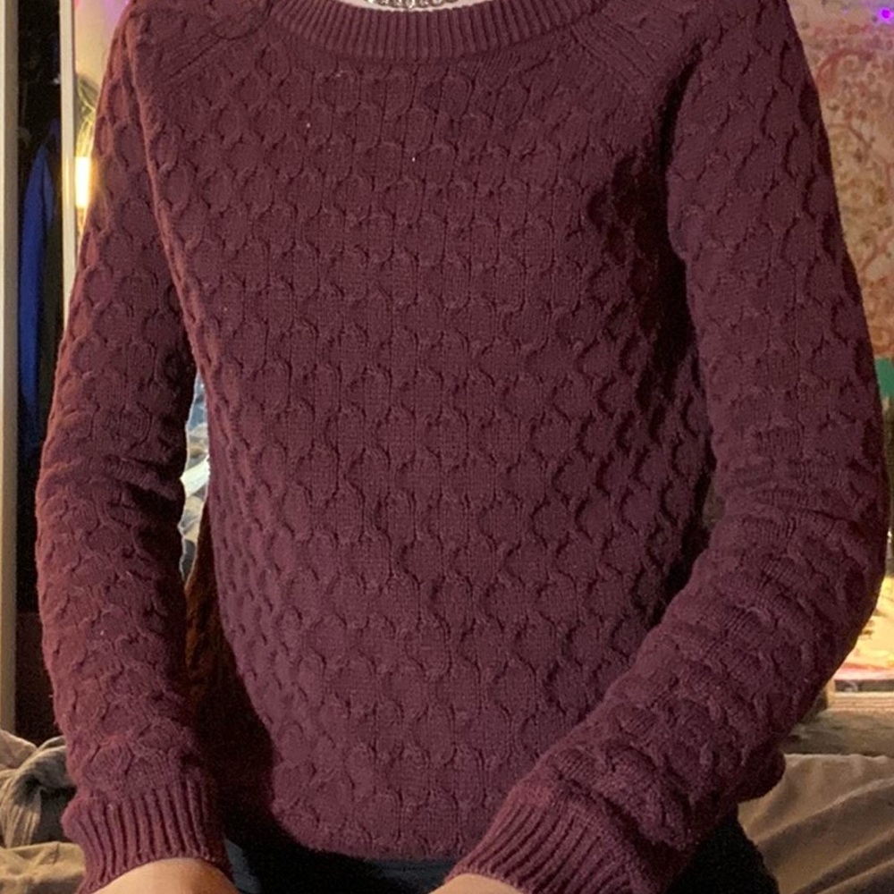 Old Navy Burgundy Sweater Size Small